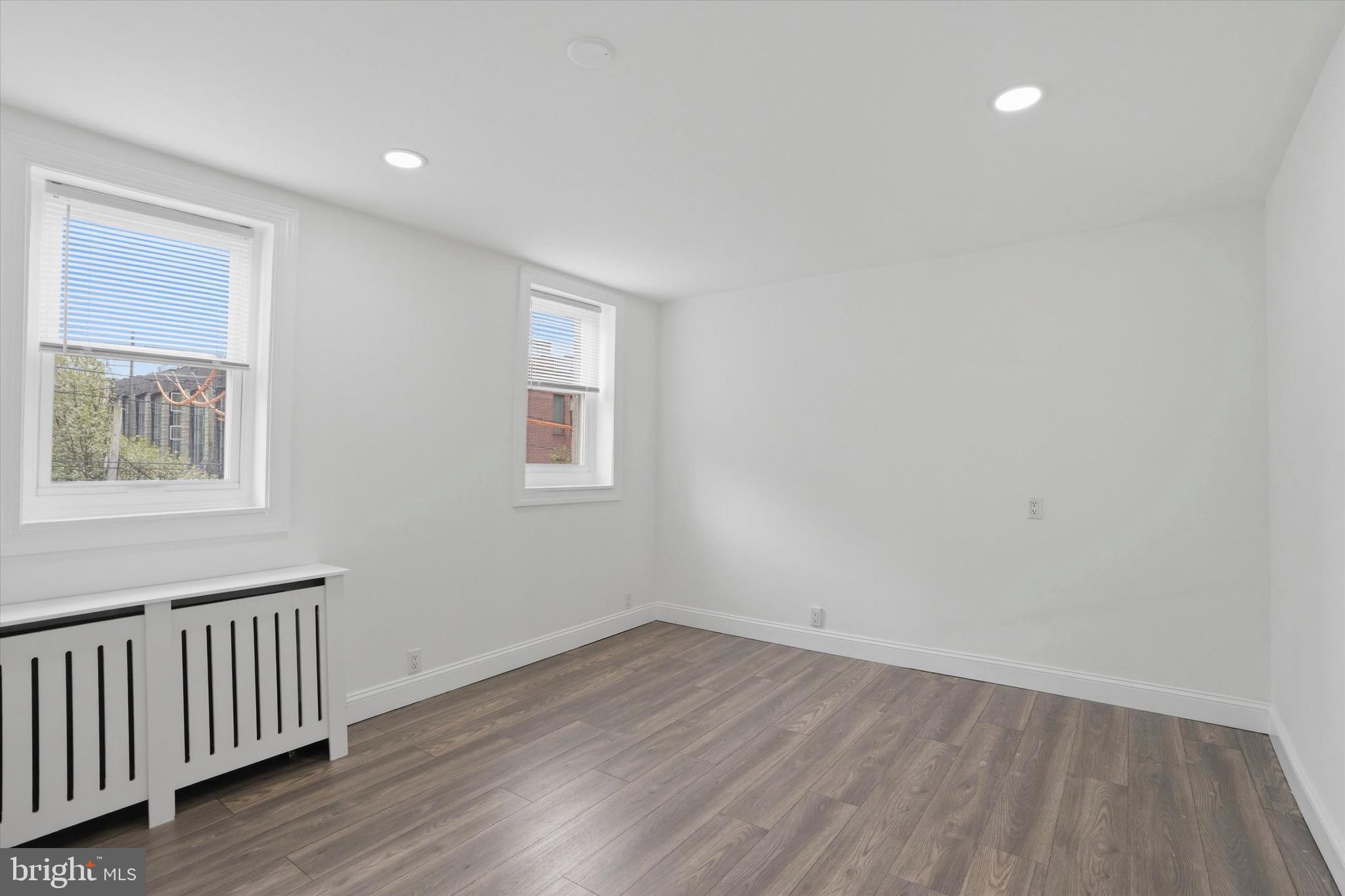 286 LEVERINGTON AVENUE