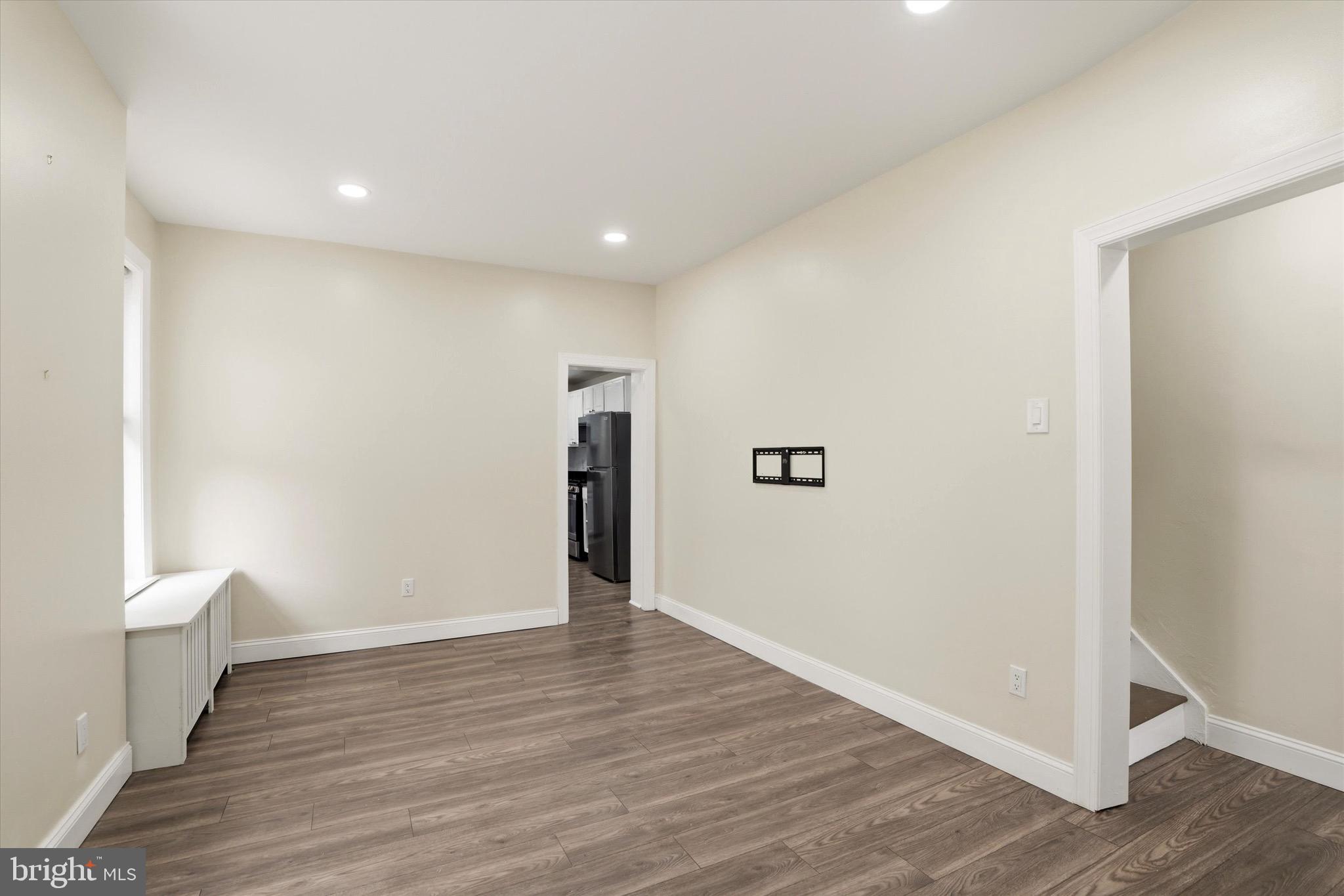 286 LEVERINGTON AVENUE