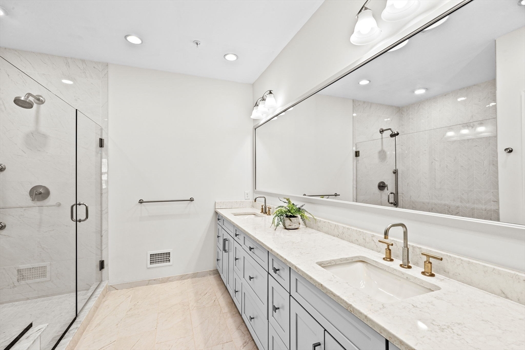 25 Lois Ann Ct. # 25