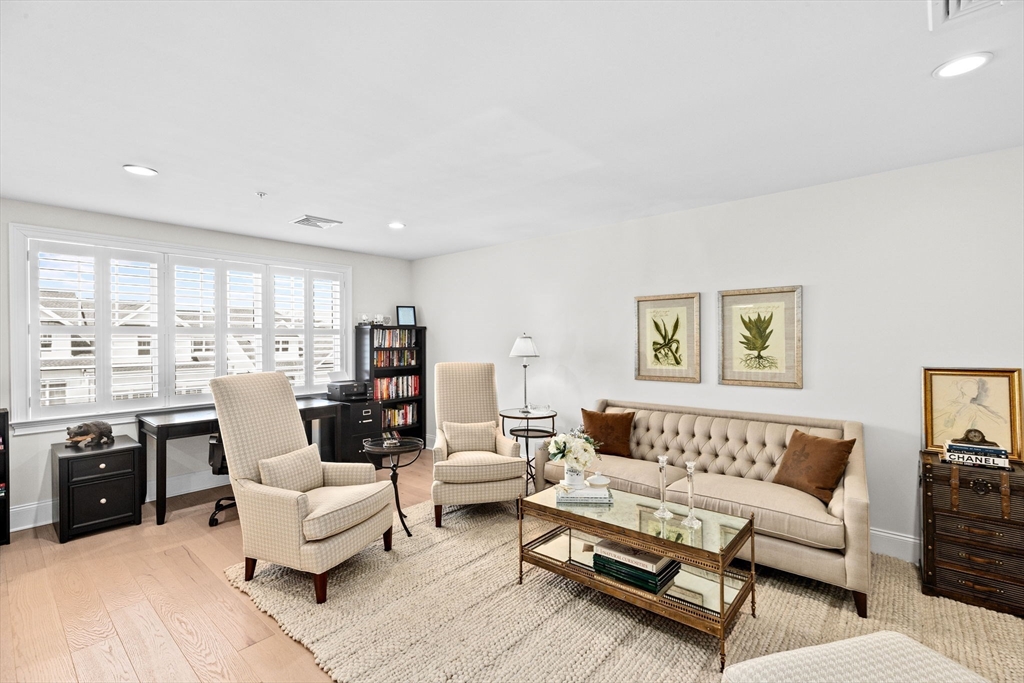 25 Lois Ann Ct. # 25