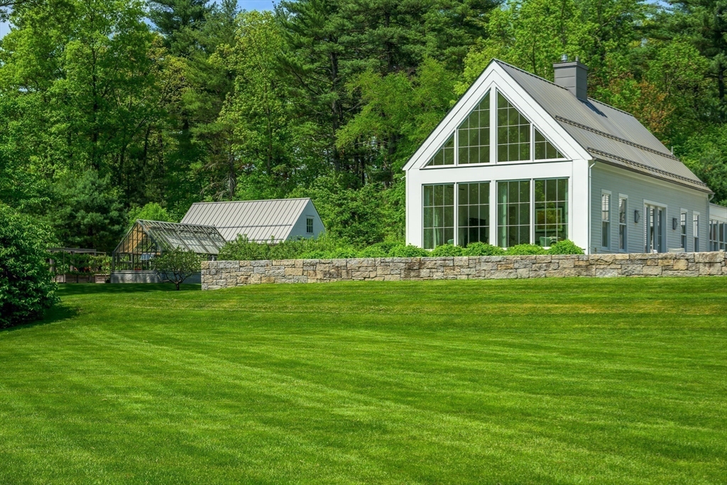 163 Nagog Hill Rd, Acton