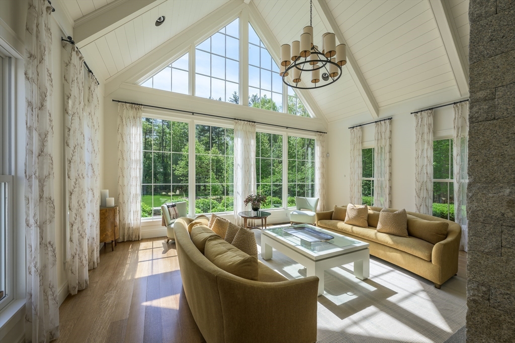 163 Nagog Hill Rd, Acton