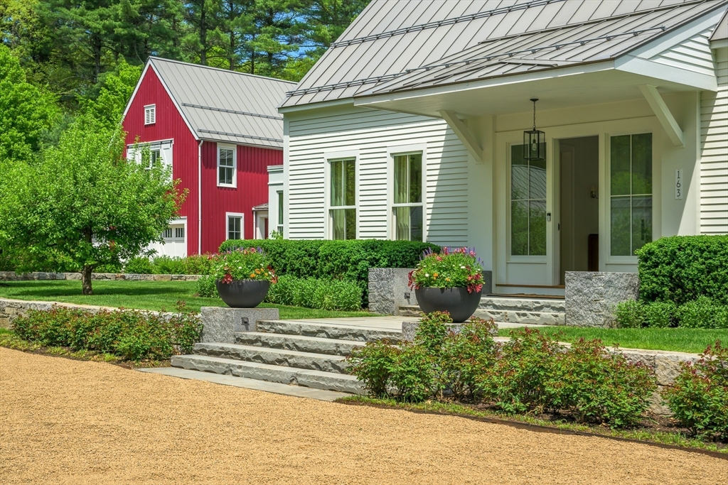 163 Nagog Hill Rd, Acton