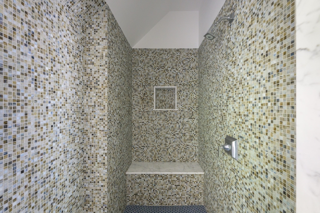 163 Nagog Hill Rd, Acton