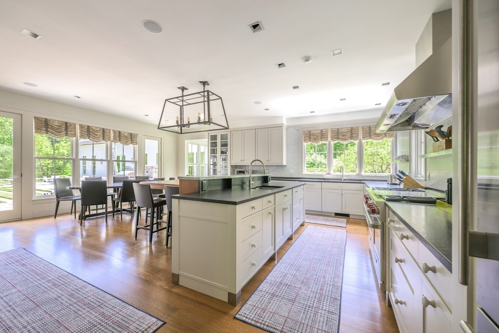 163 Nagog Hill Rd, Acton