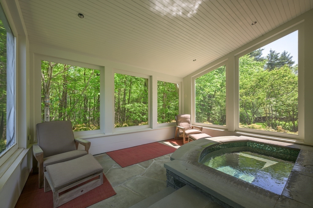 163 Nagog Hill Rd, Acton