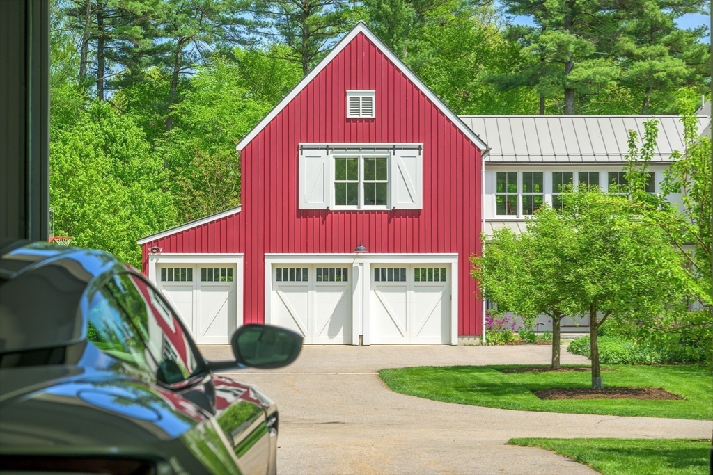 163 Nagog Hill Rd, Acton