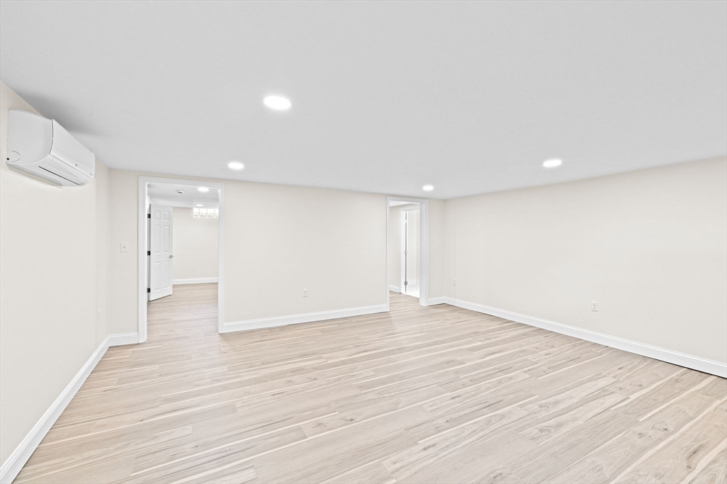 69 Wood St