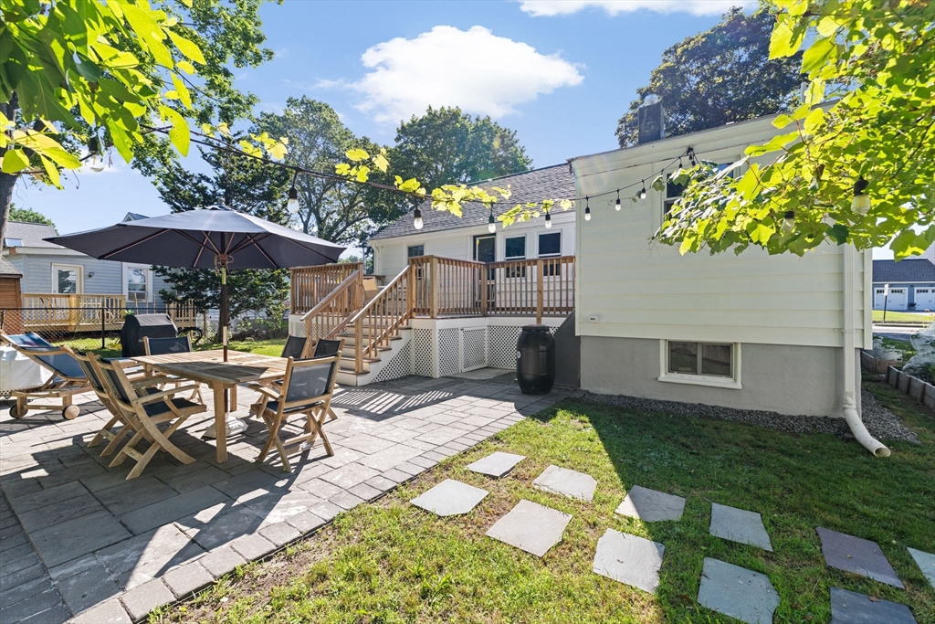 197 White St
