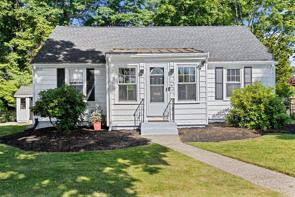 197 White St