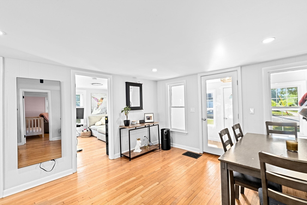 197 White St