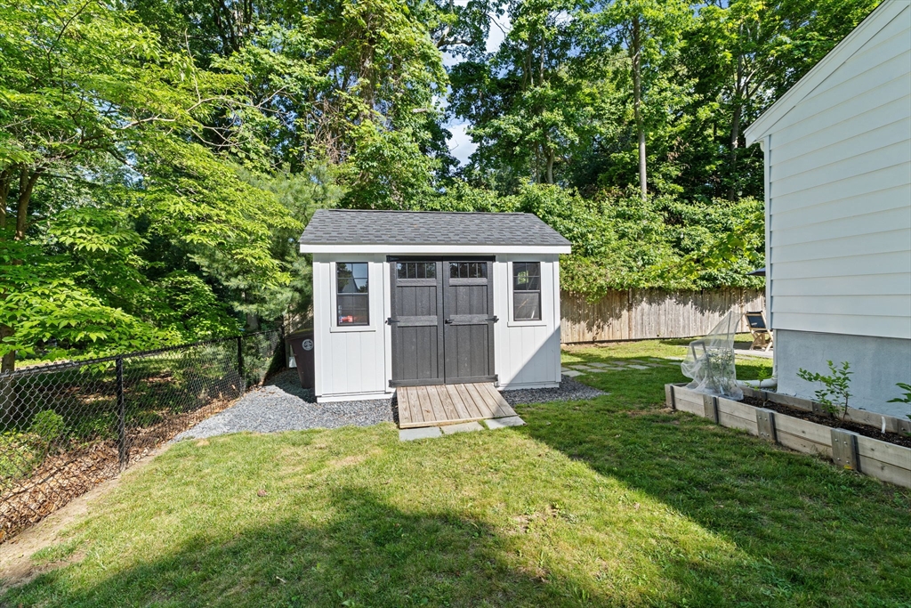 197 White St