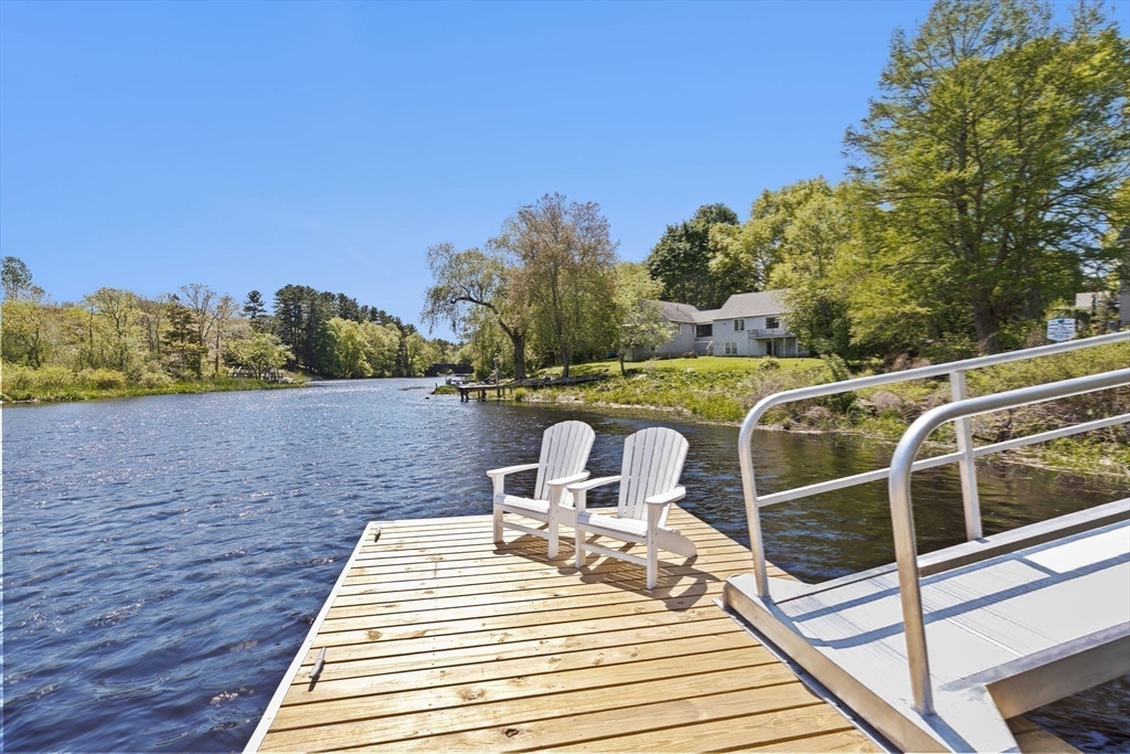 38 Old Shipyard Ln, Hanover