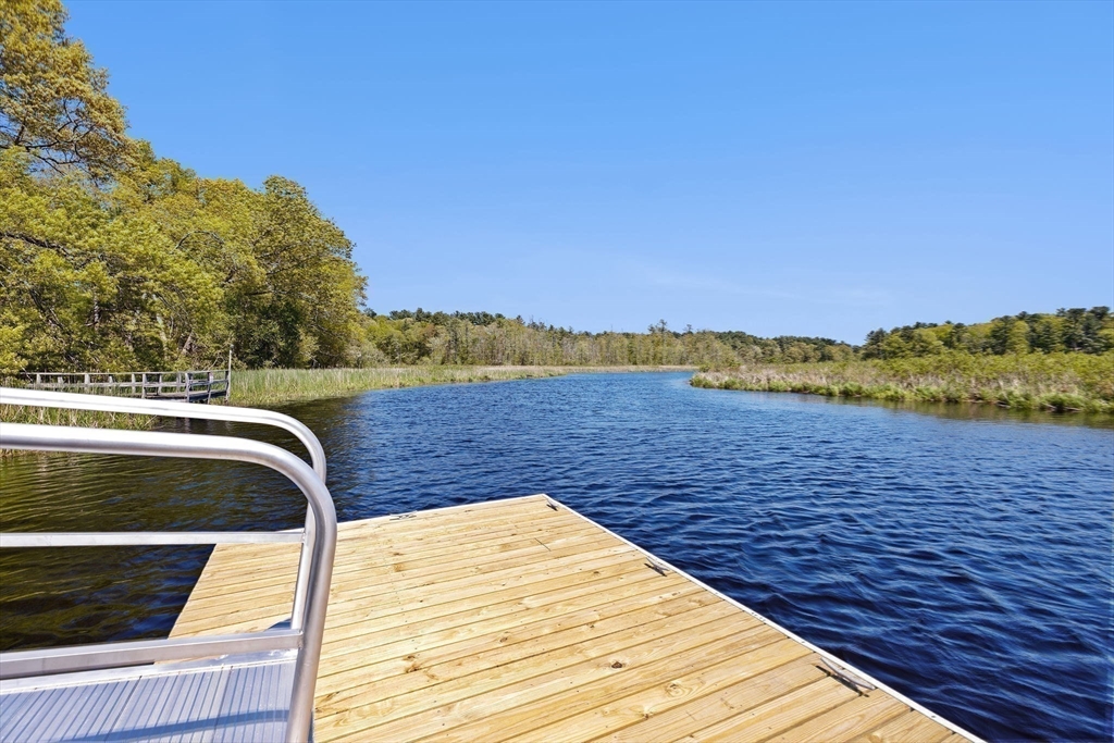 38 Old Shipyard Ln, Hanover