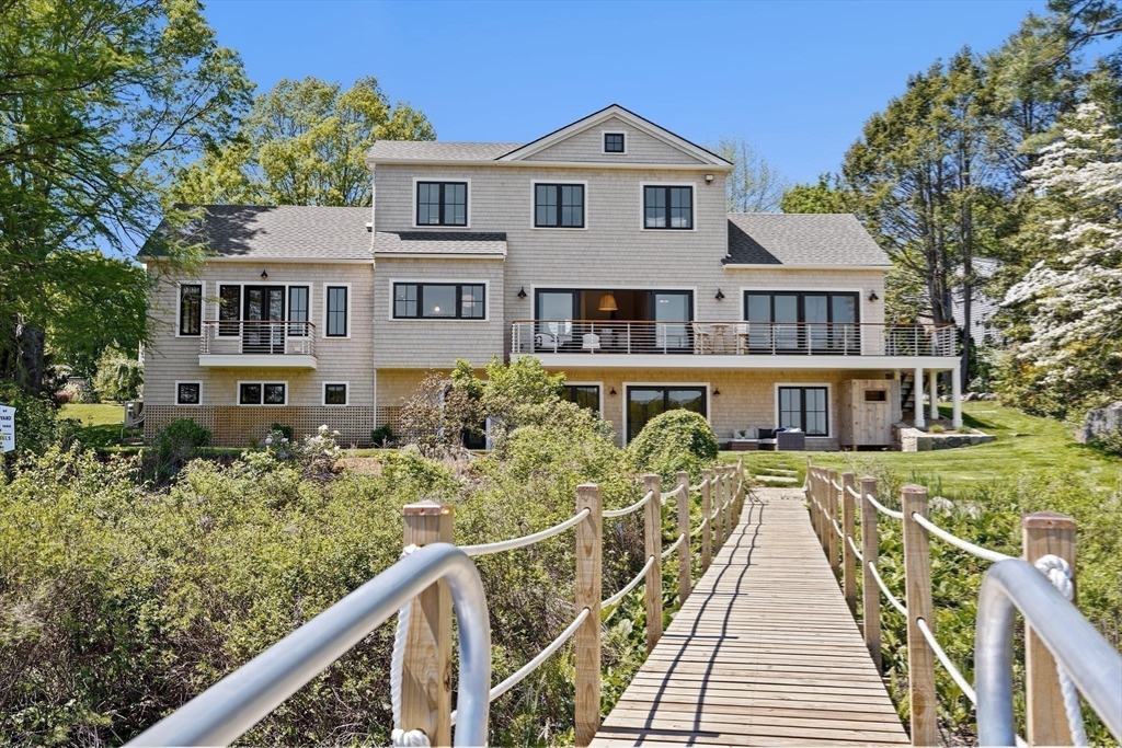 38 Old Shipyard Ln, Hanover