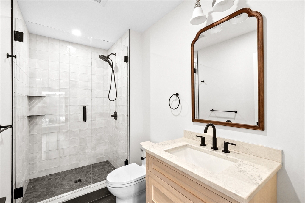 38 Old Shipyard Ln, Hanover