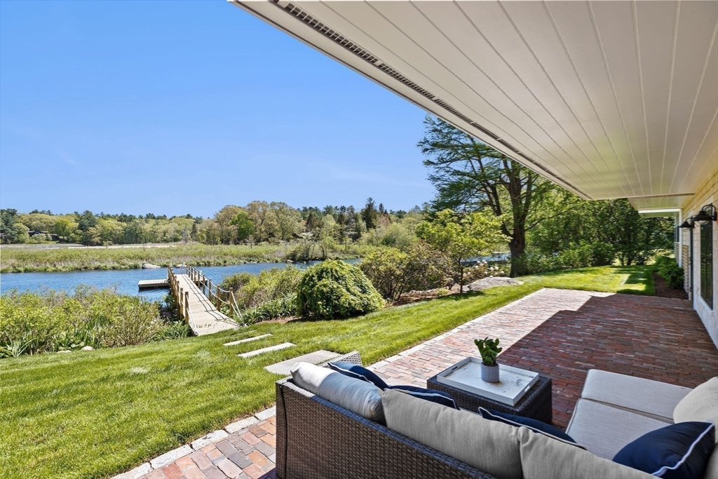 38 Old Shipyard Ln, Hanover