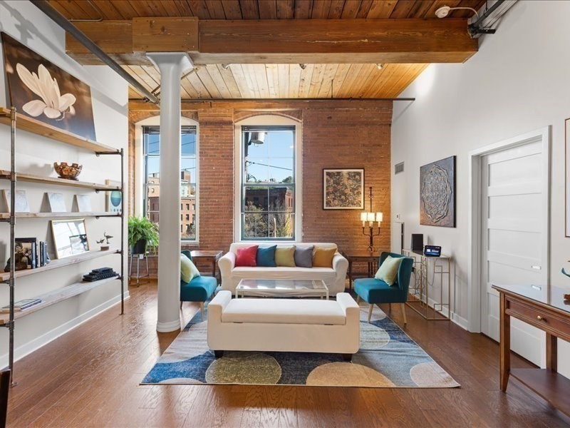 1245 Adams St # B210