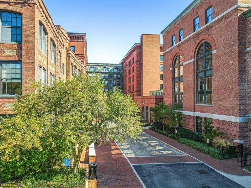 1245 Adams St # B210