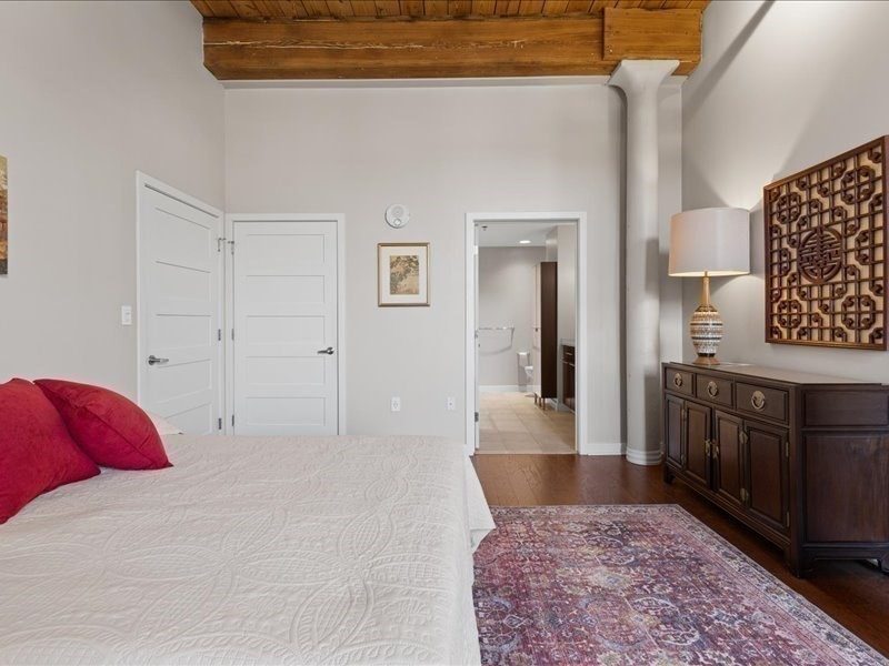 1245 Adams St # B210