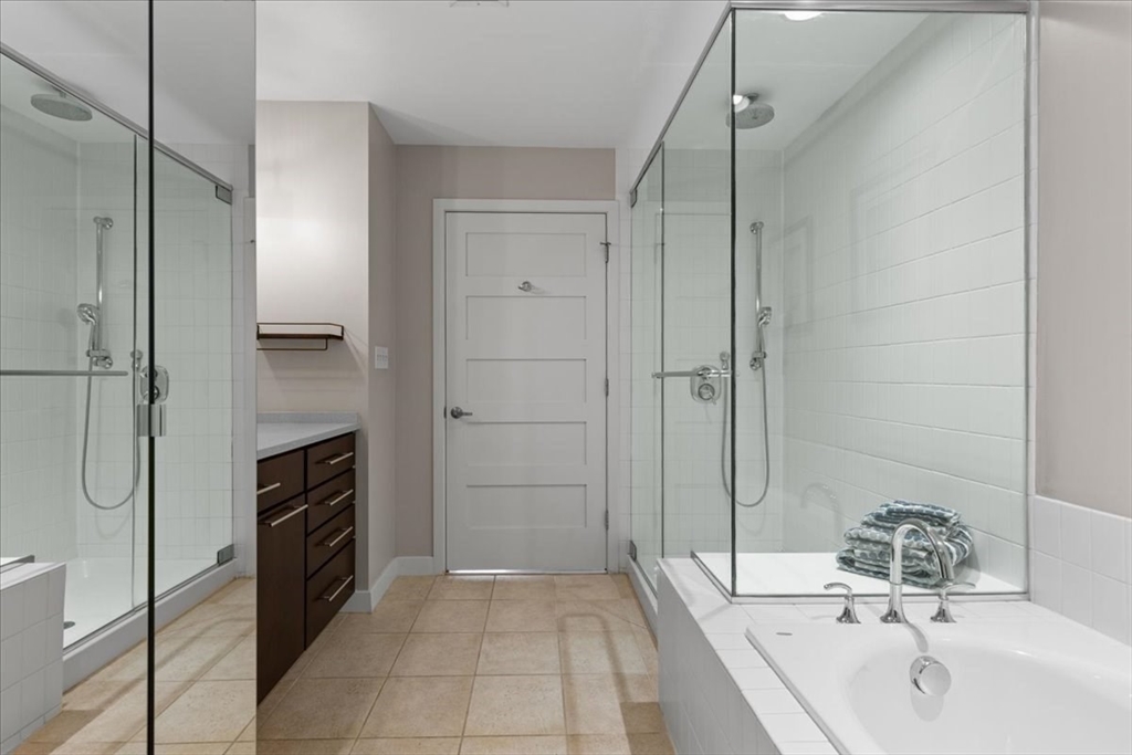 1245 Adams St # B210