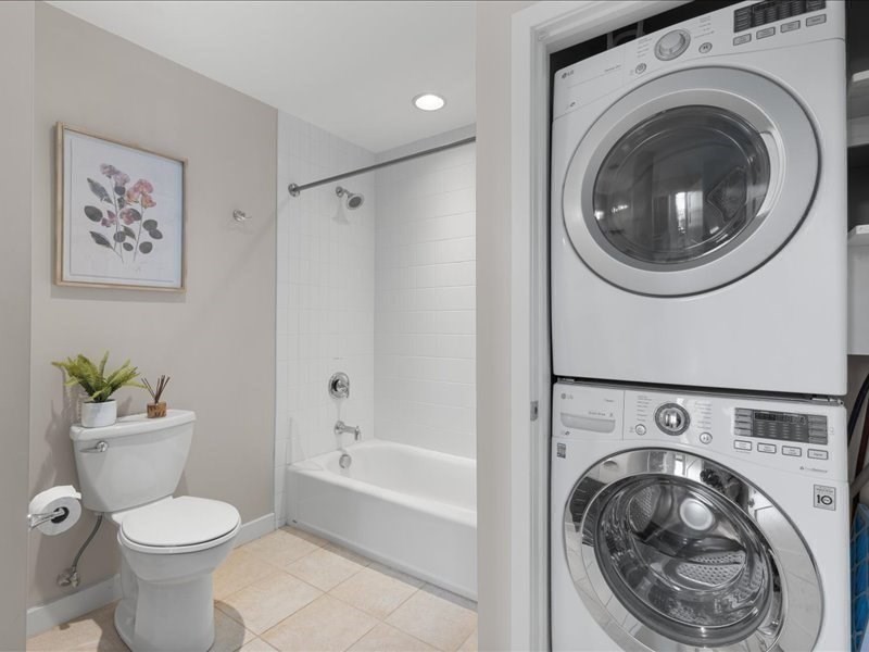 1245 Adams St # B210