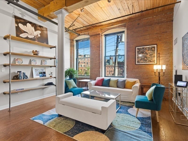 1245 Adams St # B210