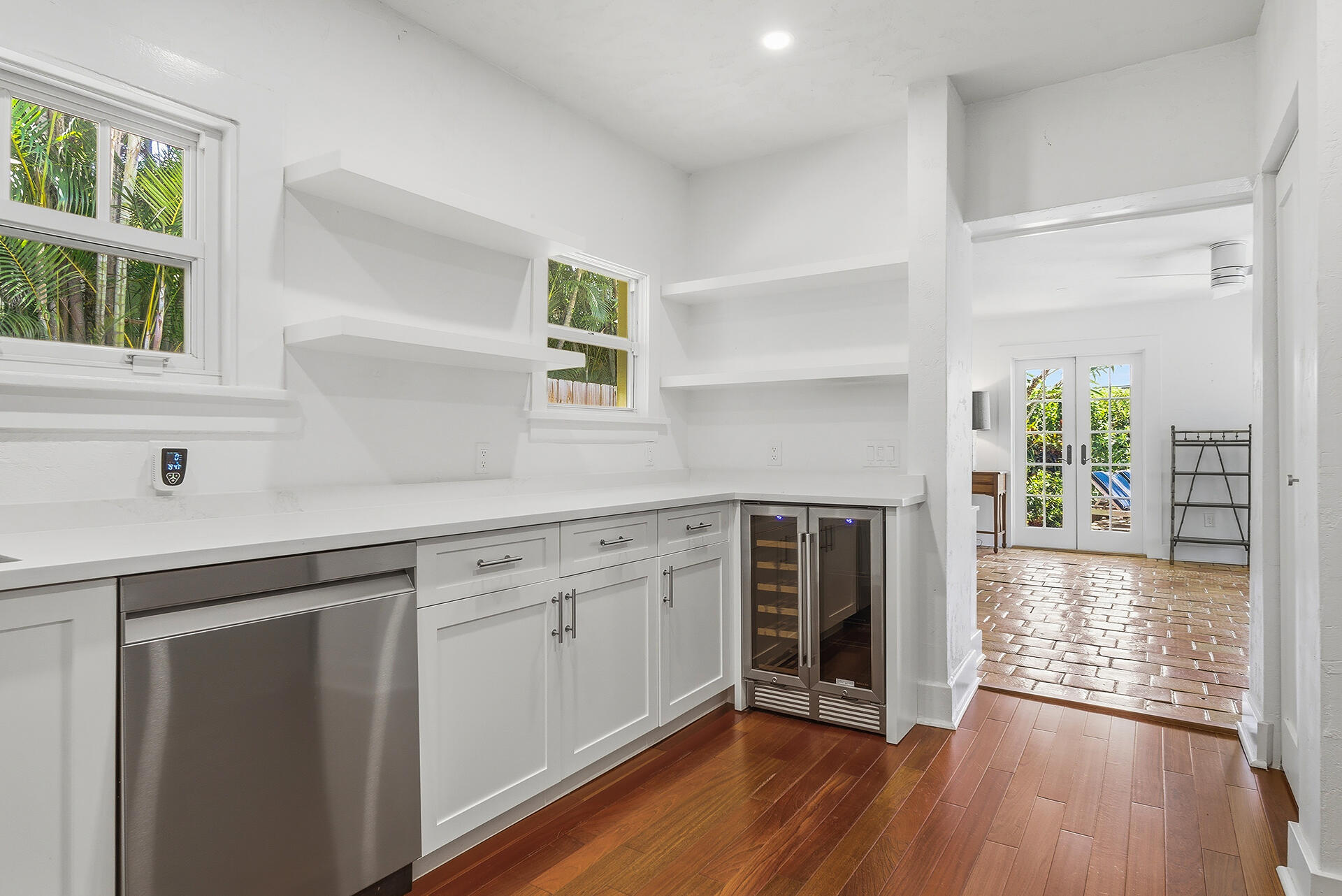 810 Avon Road