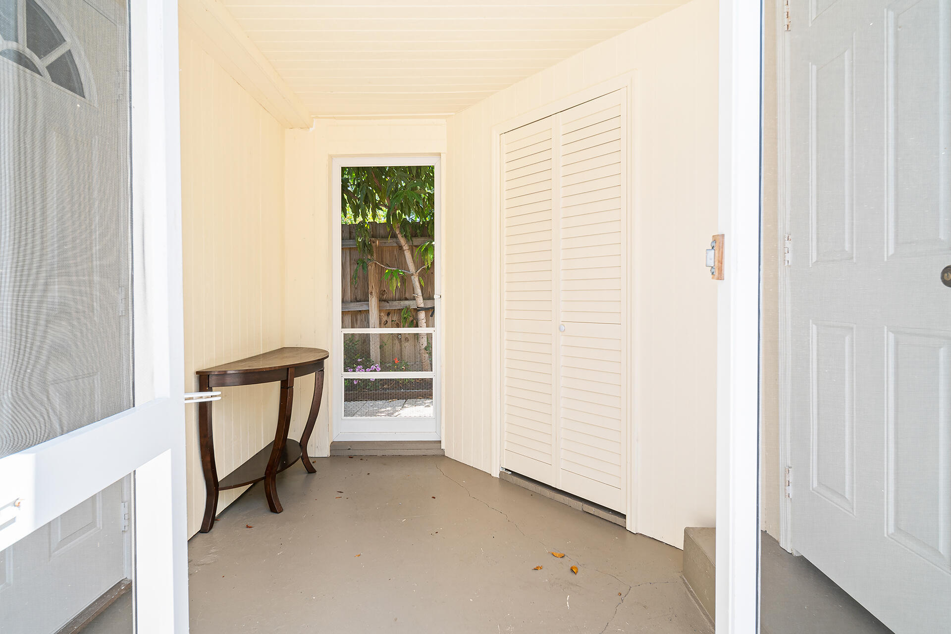 813 Avon Road
