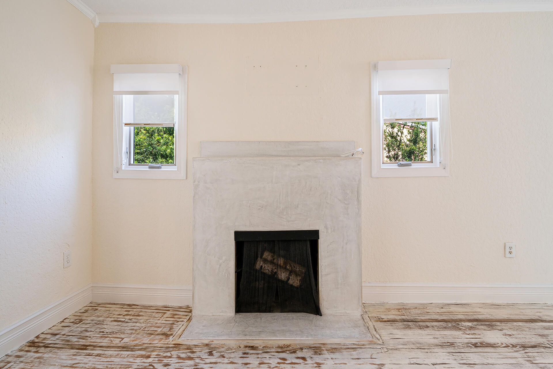 813 Avon Road