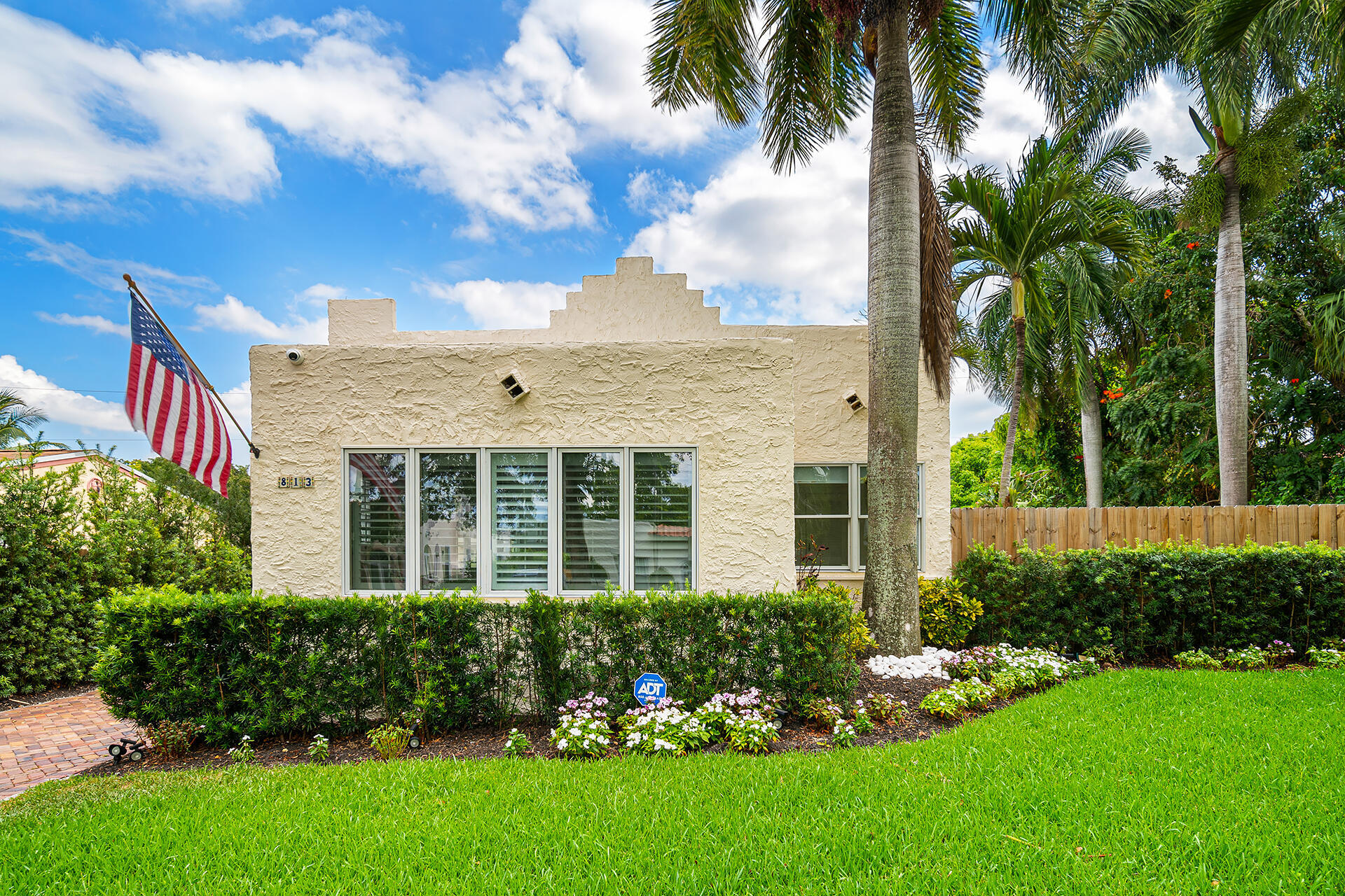 813 Avon Road
