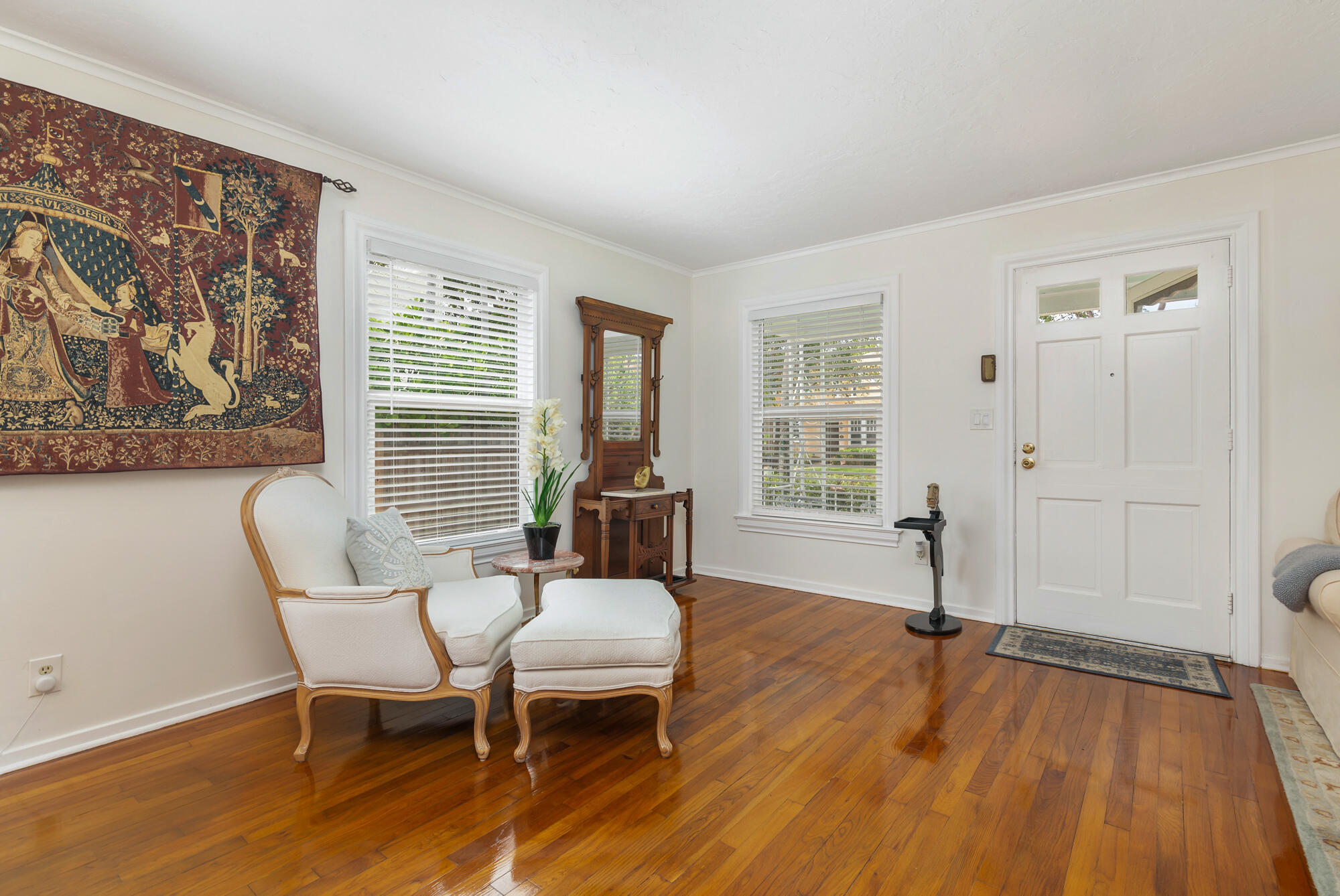 816 Avon Road