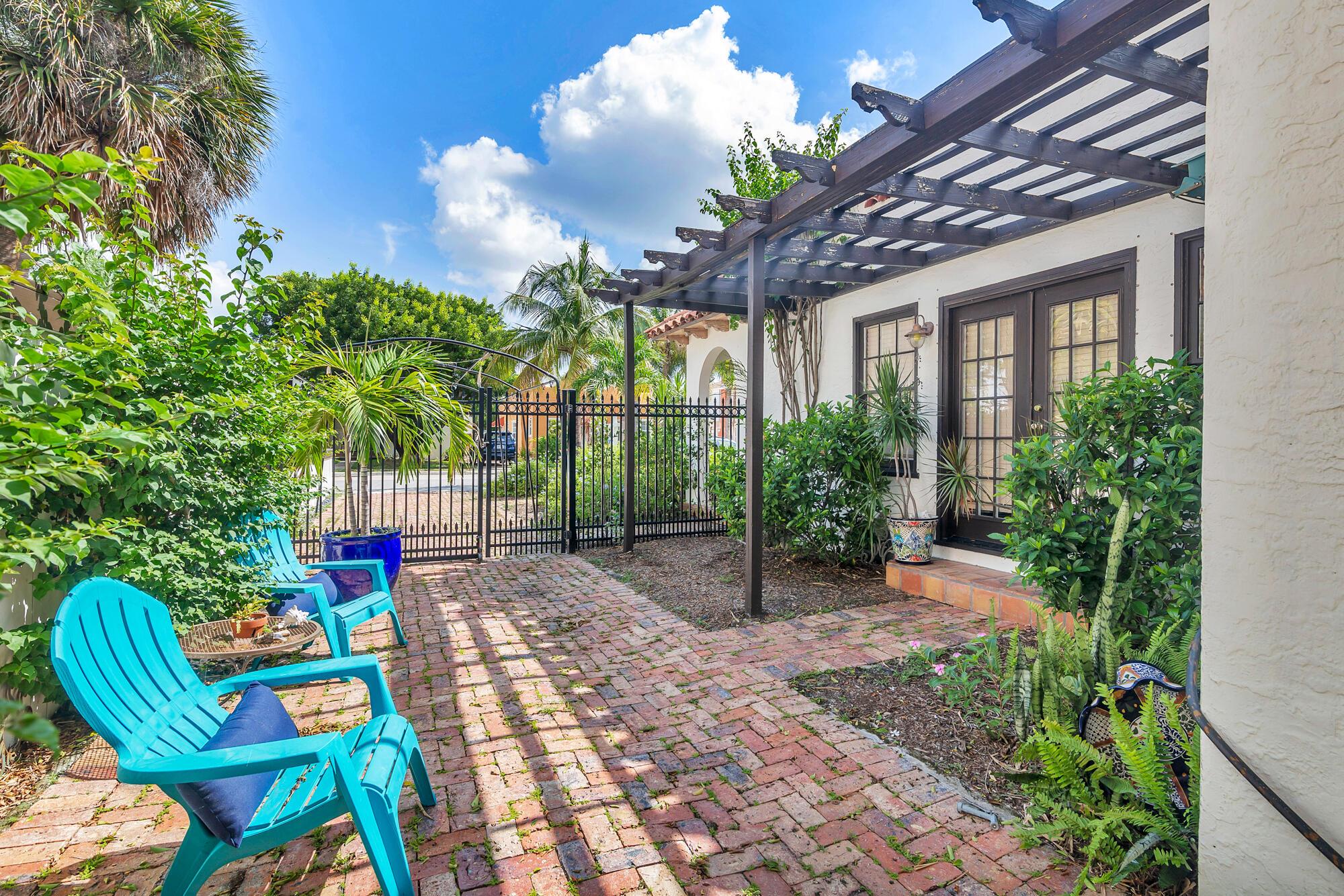 320 Monroe Drive