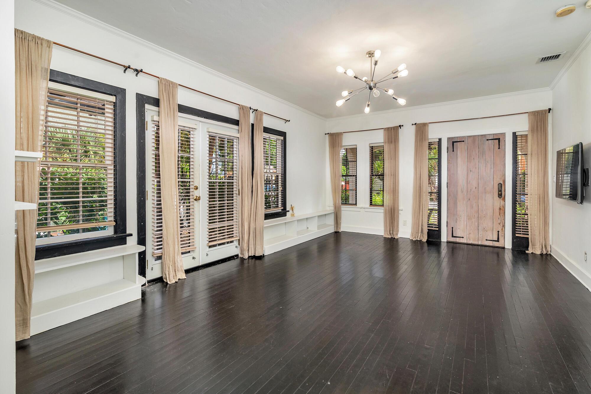 320 Monroe Drive