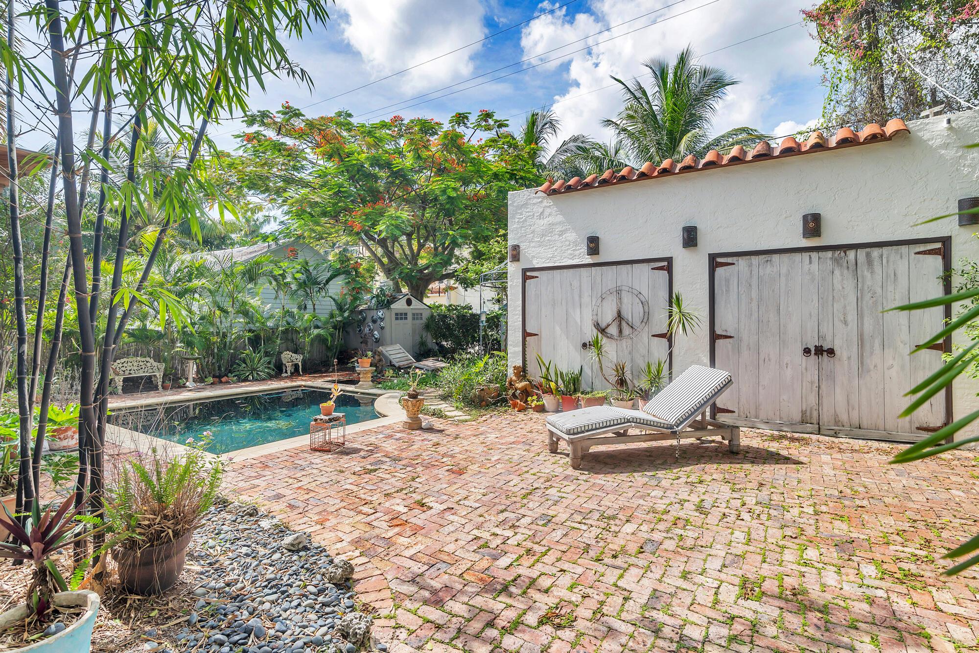 320 Monroe Drive
