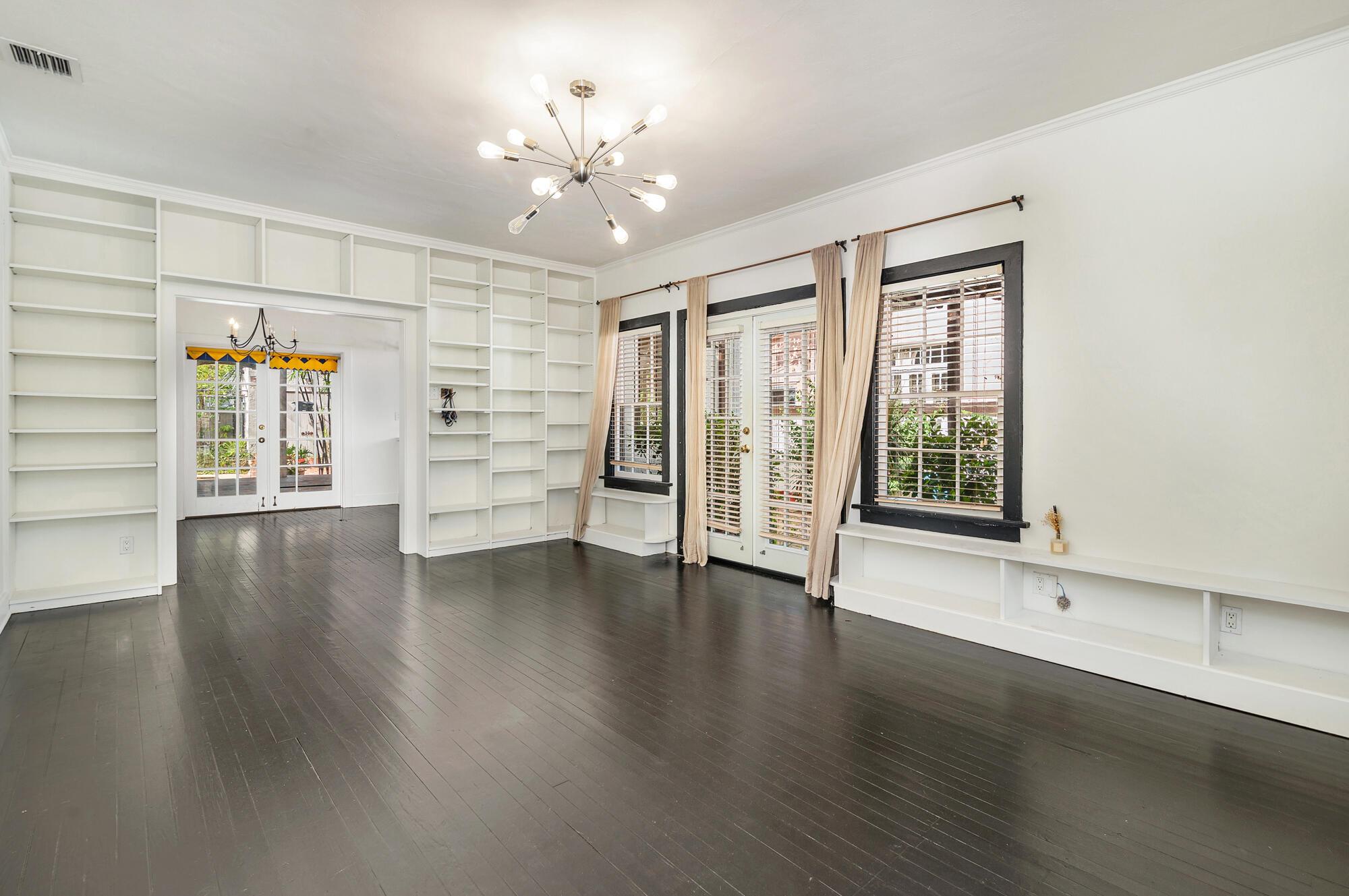 320 Monroe Drive