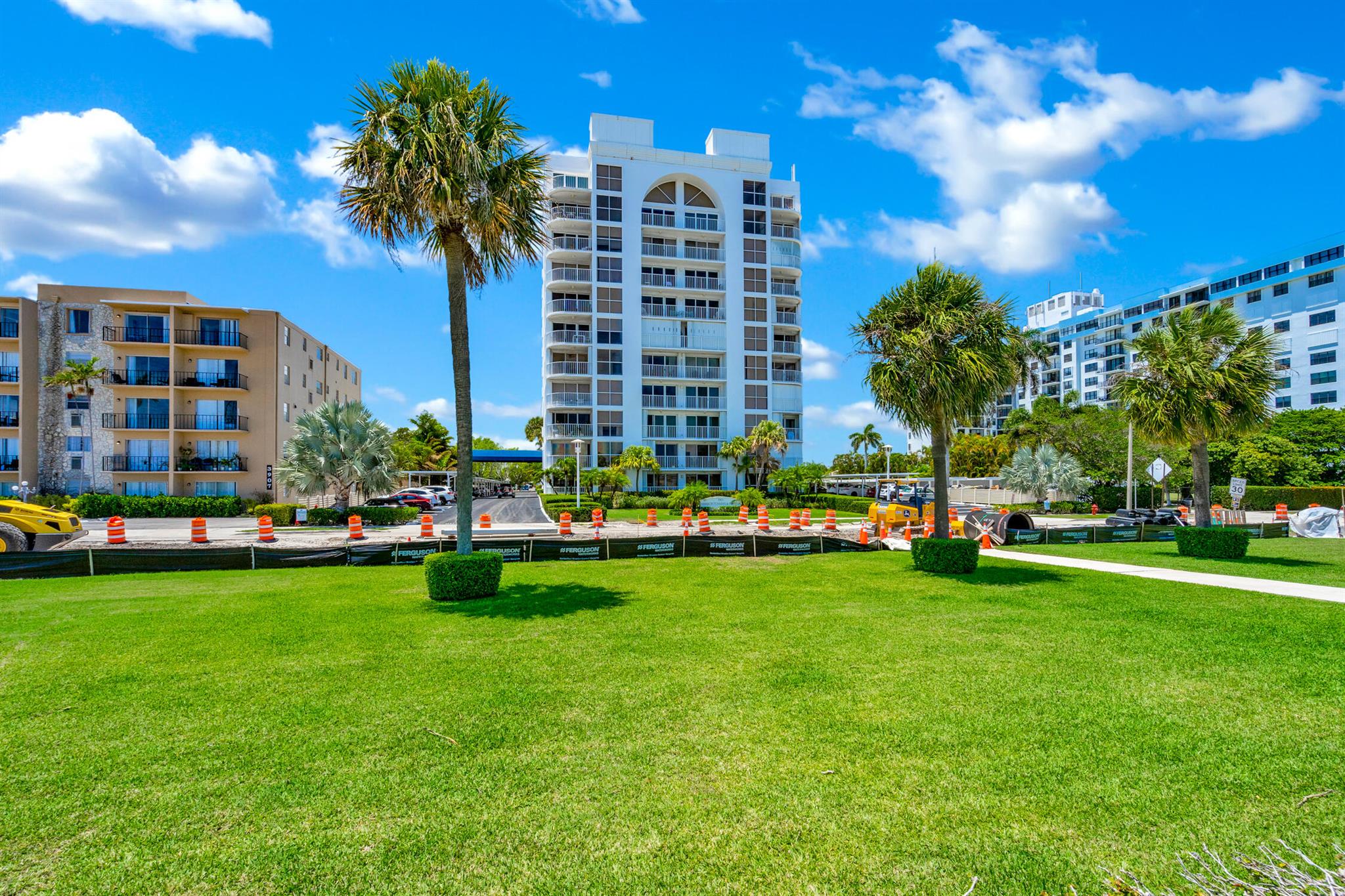 3901 S Flagler Drive 806