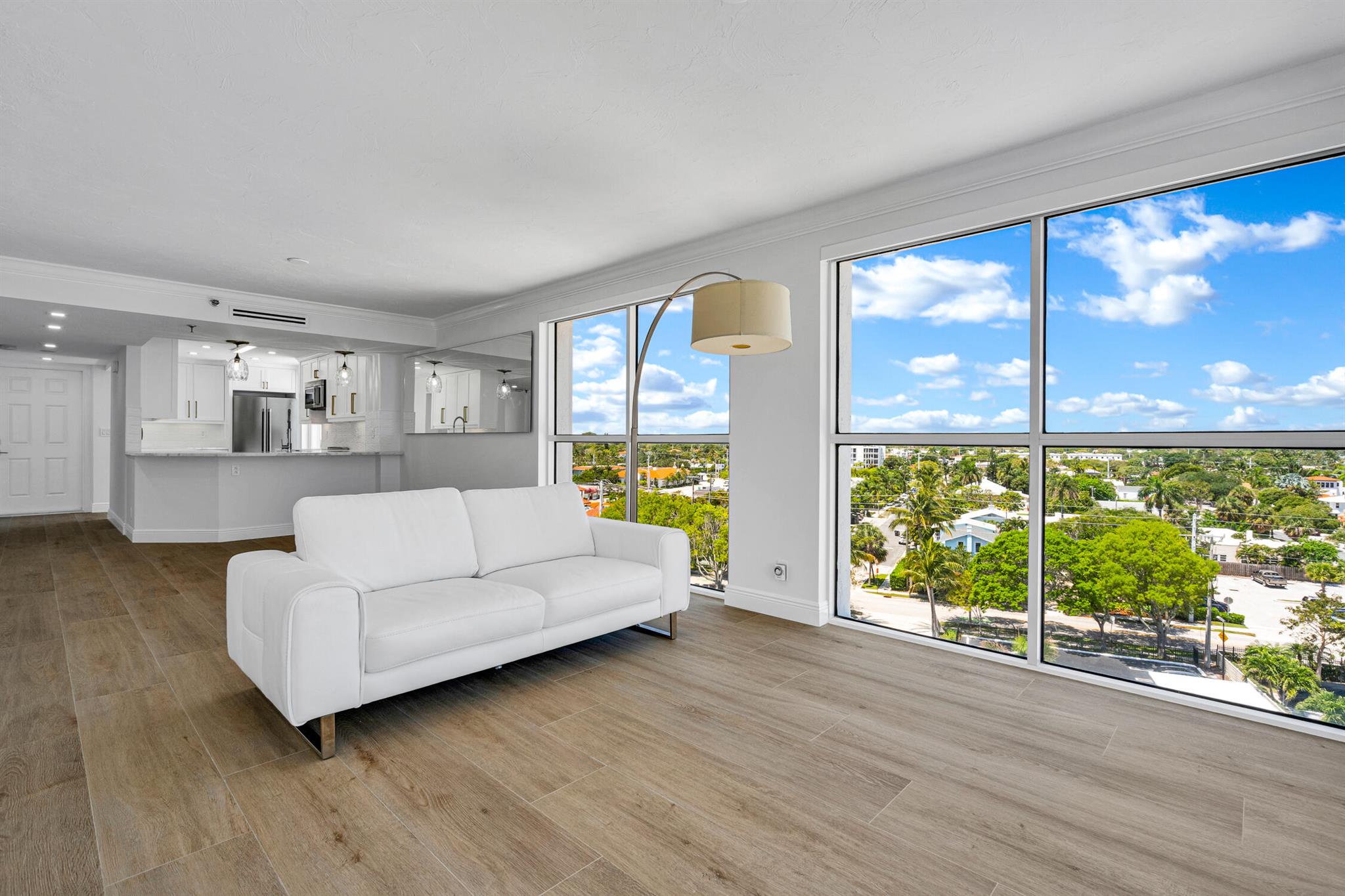 3901 S Flagler Drive 806