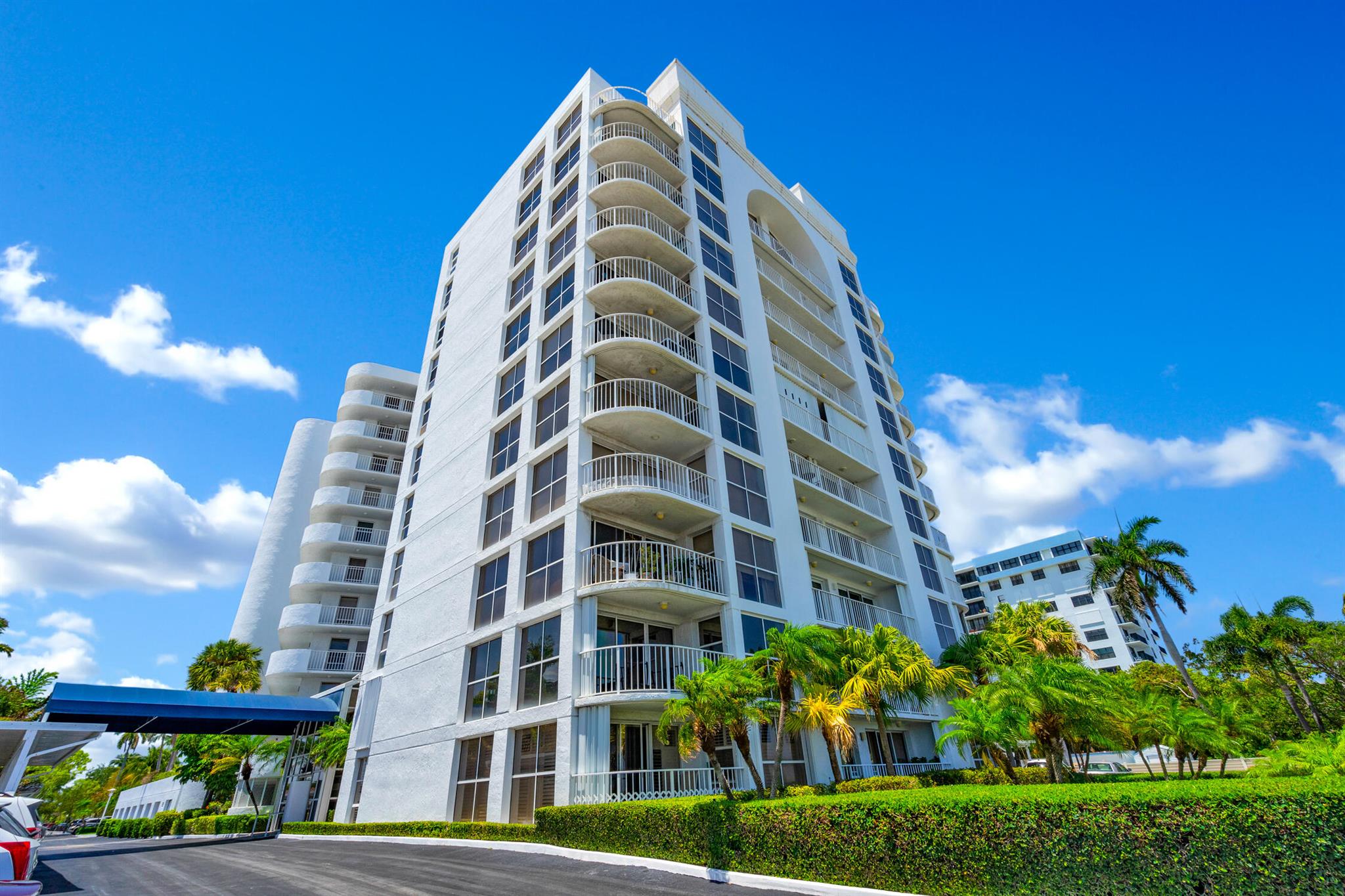 3901 S Flagler Drive 806