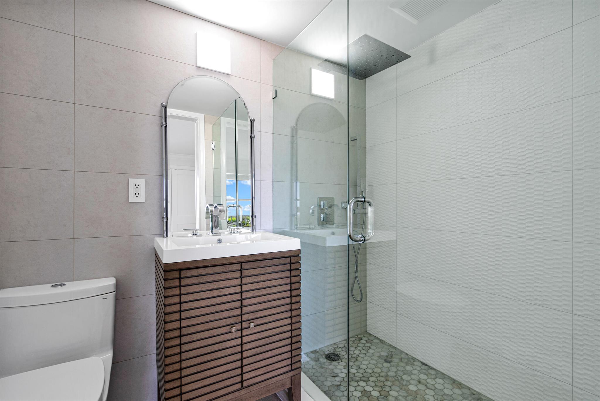 3901 S Flagler Drive 806