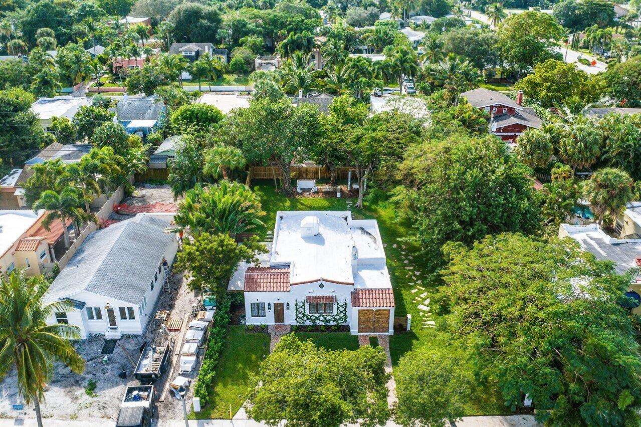 816 Park Place