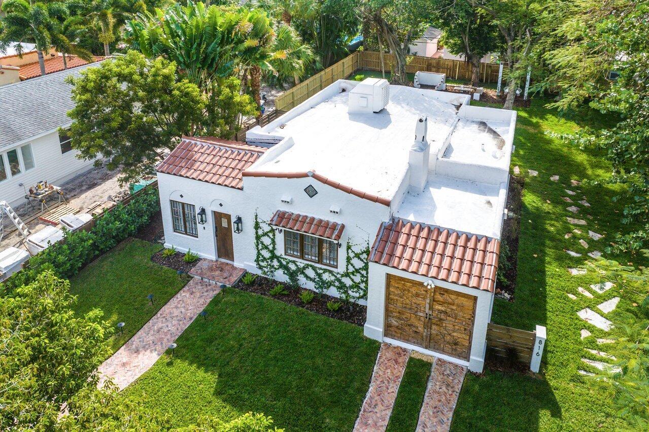 816 Park Place