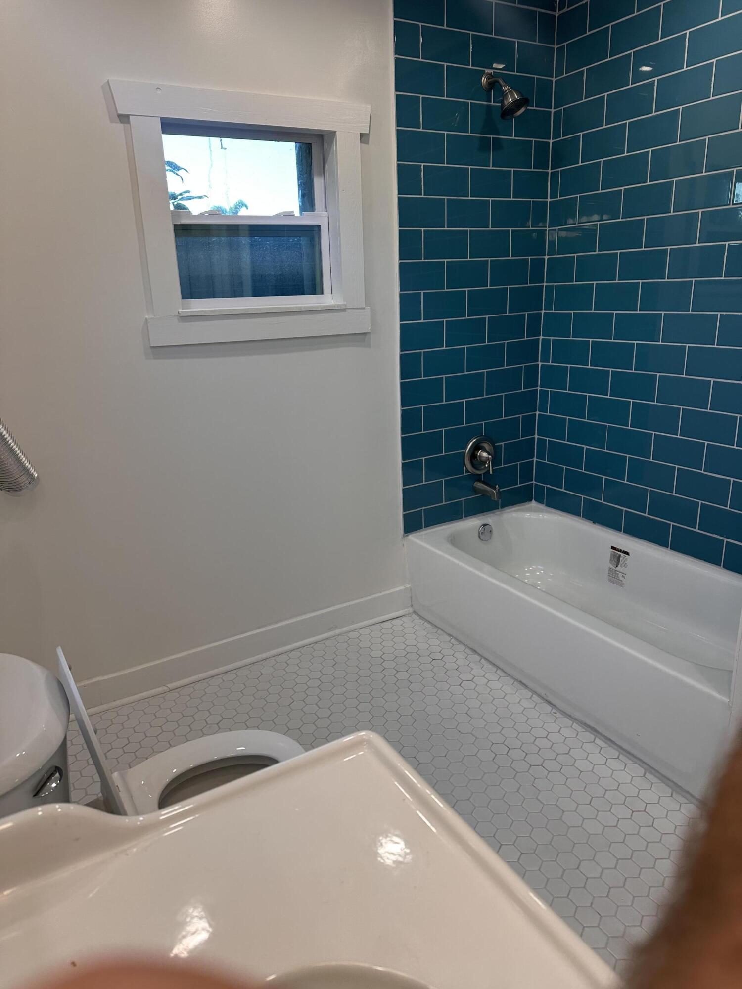 4707 Garden Avenue Apartment A