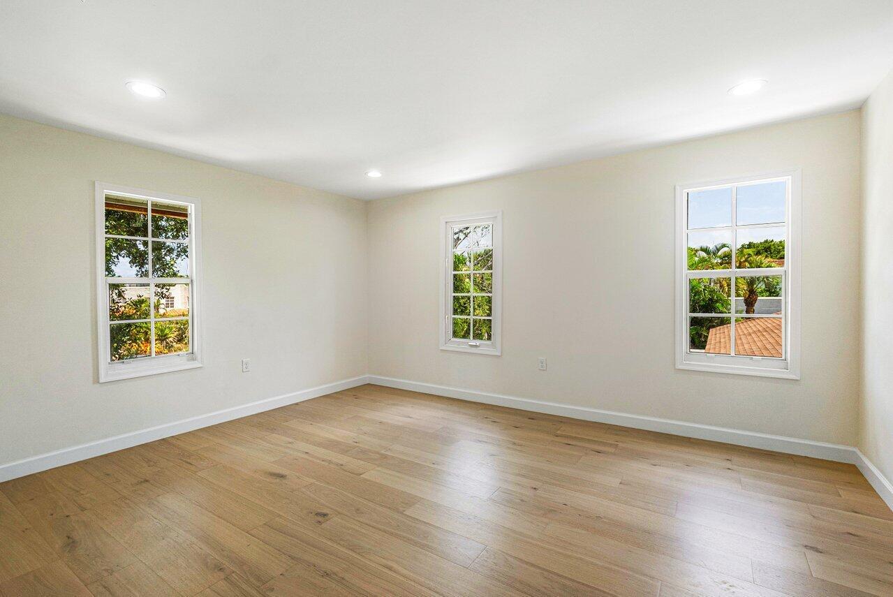 370 Marlborough Road