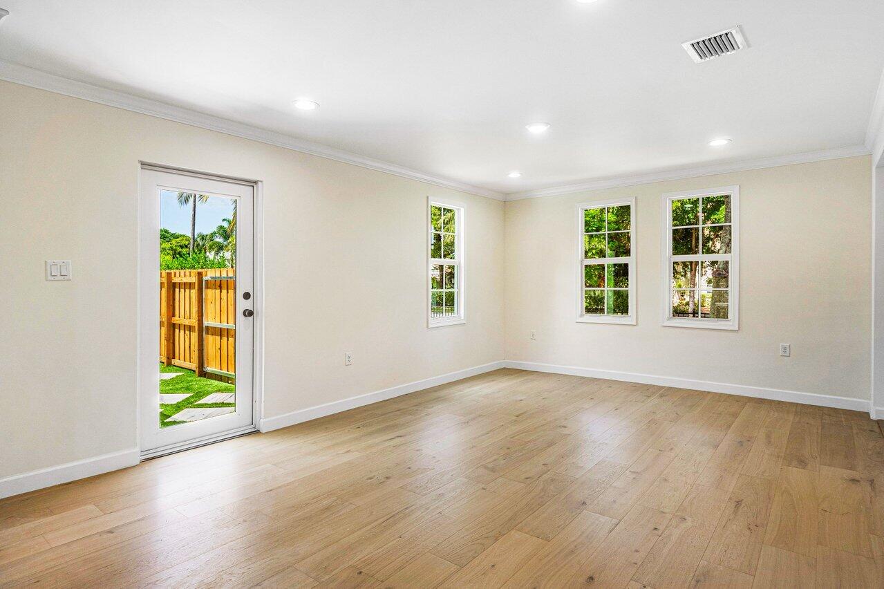 370 Marlborough Road