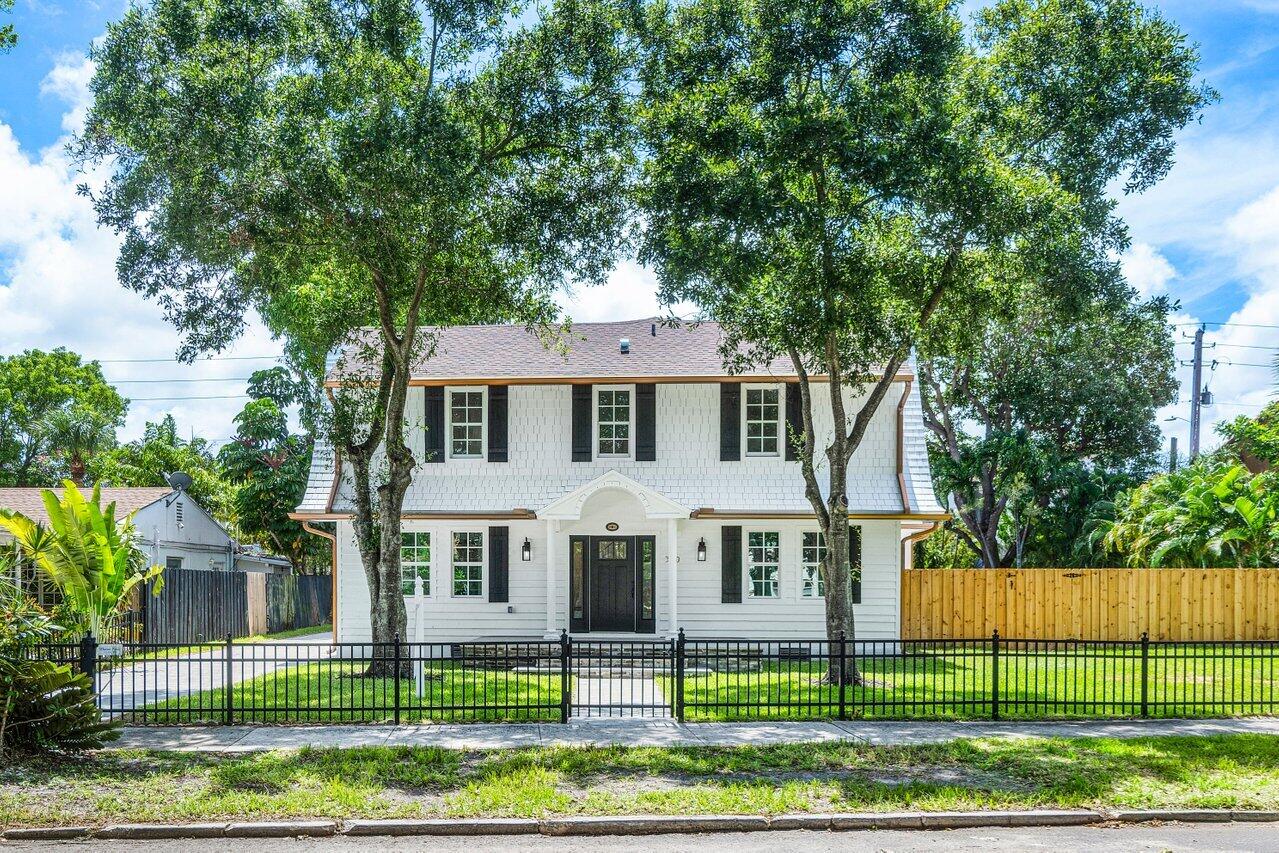 370 Marlborough Road