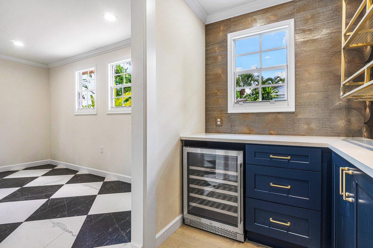 370 Marlborough Road