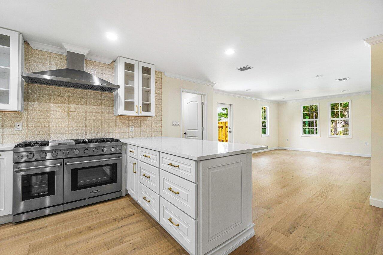 370 Marlborough Road