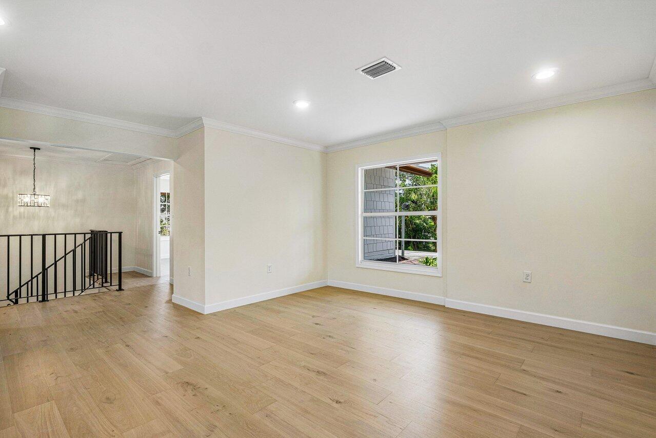 370 Marlborough Road