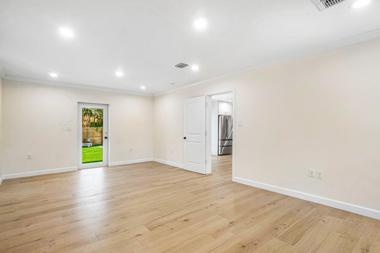 370 Marlborough Road